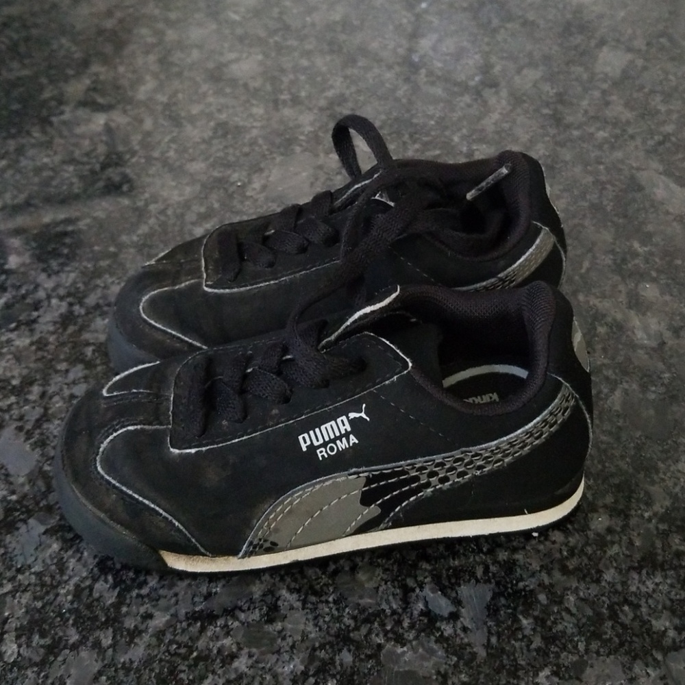Puma US size 7 sneakers